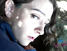 Vacances Amusantes Avec Serena Hill Explorant La Côte Et Sa Jolie Chatte (Creampie) Sexe En Public /