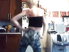 Hot Facebook Girl Shacking Her Ass