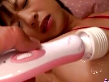 Mature MILF Japan Cougar Sensual Massage With Huge Facial