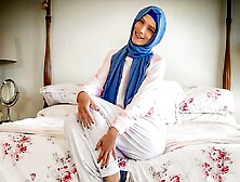 Hijab Hookup - Disobeying Arab Beauty Izzy Lush Gets Wild with Her Boyfriend While Home Alone