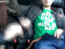 Romanca ia la muie in masina