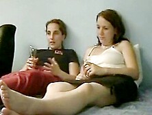 Deutsche Lesben Ficken Nach Einem Glas Sekt