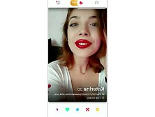 Meisje Van Tondel Opgezogen Op De Eerste Dag Van Daten