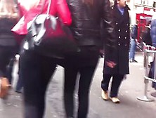 Ass voyeur 09 - Black leggings VTL + face