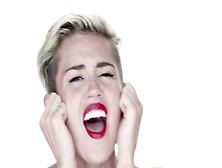Miley Cyrus - Wrecking Ball uncut