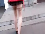 Mature woman in real short skirt upskirted