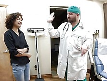 Curly Cutie Brooklyn Rossi Gets 1st EVER Gyno Exam From Doctor Tampa! Full Movie ONLY At GirlsGoneGynoCom!