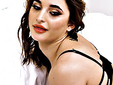 Curvy Sara Takes a Drive