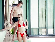 Teen Ellie Moore fucks in the sun pool