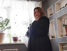Mistress BBW Vamp in Leather Gloves Does Hanjob with Elements of Blowjob
