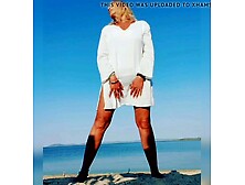 Gilf wench from Greece