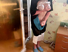 Carrying and masturbating the tranny till cums