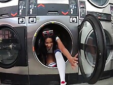 Bubble Butt Ebony Babe Fucks At The Laundromat With Jenna Foxx