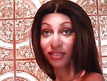 Nadia Pariss Aka Tiny Trisha Takes a Shower