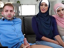 Sophia Leone,  Willow Ryder,  Violet Gems - Coming To America (Sophia Sterling)