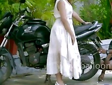 Bhabhi Sucking Ane Fucking with Big Cock in Badroom