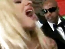 Interracial Bukkake Gangbang porn (Faye Runaway)