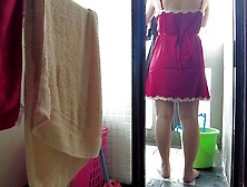 Indo terbaru main ke kontrakan cewek cantik lagi nyuci baju