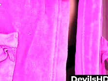 Mom's Girl Jamiede - Step-mom & Daughter Share Boyfriend In Threesome