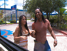 The Peruvian Bombshell!