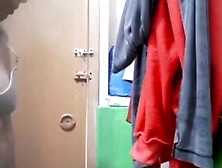 Ngintip Ibu Ibu Mandi Di Sore Hari Buat Bahan Bacol