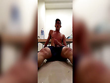 Taiwanese Stud - Push-Ups And Wanking Solo