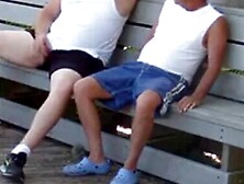 Abuelo y gordito: sexo público con maduros amateurs