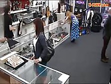 Milf Nailed By Pawn Man To Earn Cash