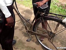 This babe didn't mind banging him on the roadside