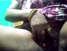 Girlfriend showed pussy from behind