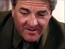 Oma-schlampen...  Heiss und willig