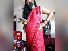 Indian Desi Beautiful Bhabi First Appearance On Cam