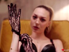 Isabella De Laa - Blonde Domme In Leather And Lace