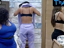 Tays Reis Bikini Scene in A Fazenda 12