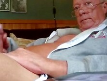 Amateur Norwegian Daddy Handjob