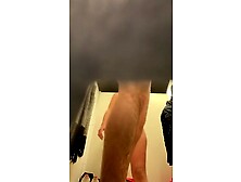 jeune couple franu00e7ais cabine piscine