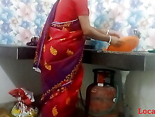 Desi Bengali desi Village Indian Bhabi Kitchen Sex In Red Saree ( Official Tape By Localsex31)