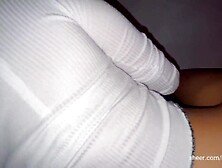 ¿WTF? ¡Muy nena,  pero ya no es inocente! Mi hijastra se me pega todita con su Mini Short y se me encuera para que la folle!