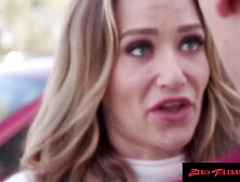 Stuck-Up mother I'd like to fuck Athena Anderson Pays Neighbour With Juicy Snatch