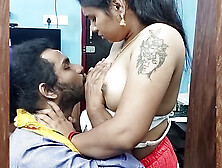 Kerala woman Vaishnavysharunraj sheds her half saree for some deepthroat romance