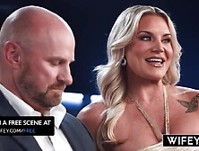 WIFEY Breathtaking Blond Hotwife Cameryn Morie Gets Banged By Some other Dude During the time that Hubby Watches