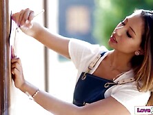 Oriental flowershop owner Kimora Quinn has a crush on her client Mae Milano and now that shes single they kiss. The hottie is fac