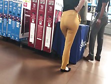 Slim Waisted Pawg Caught Twice