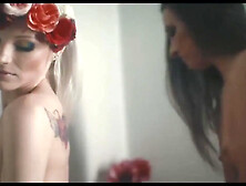 Love Lesbian Scissoring So Much - Zazie Skymm And Amirah Adara