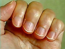 DEBORAH FÉTICHISTE SUCE SES DOIGTS BAVEUX SIMULE FELLATION EROTIC ASMR