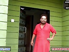 Desi Chana Jor Garam Wali Suruli Bhabhi Ne Bauji Ko Dii Garam choot Ba