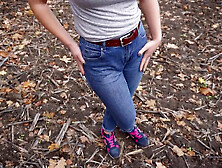 Milf teasing her thick cameltoe in tight blue jeans outdoors