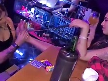 Mistress Rayssa foot worship