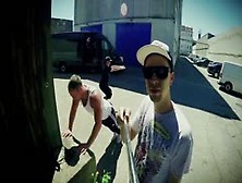 Im Bumsbus das rattige Luder gevögelt