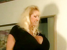 Maxi Mounds bra buster